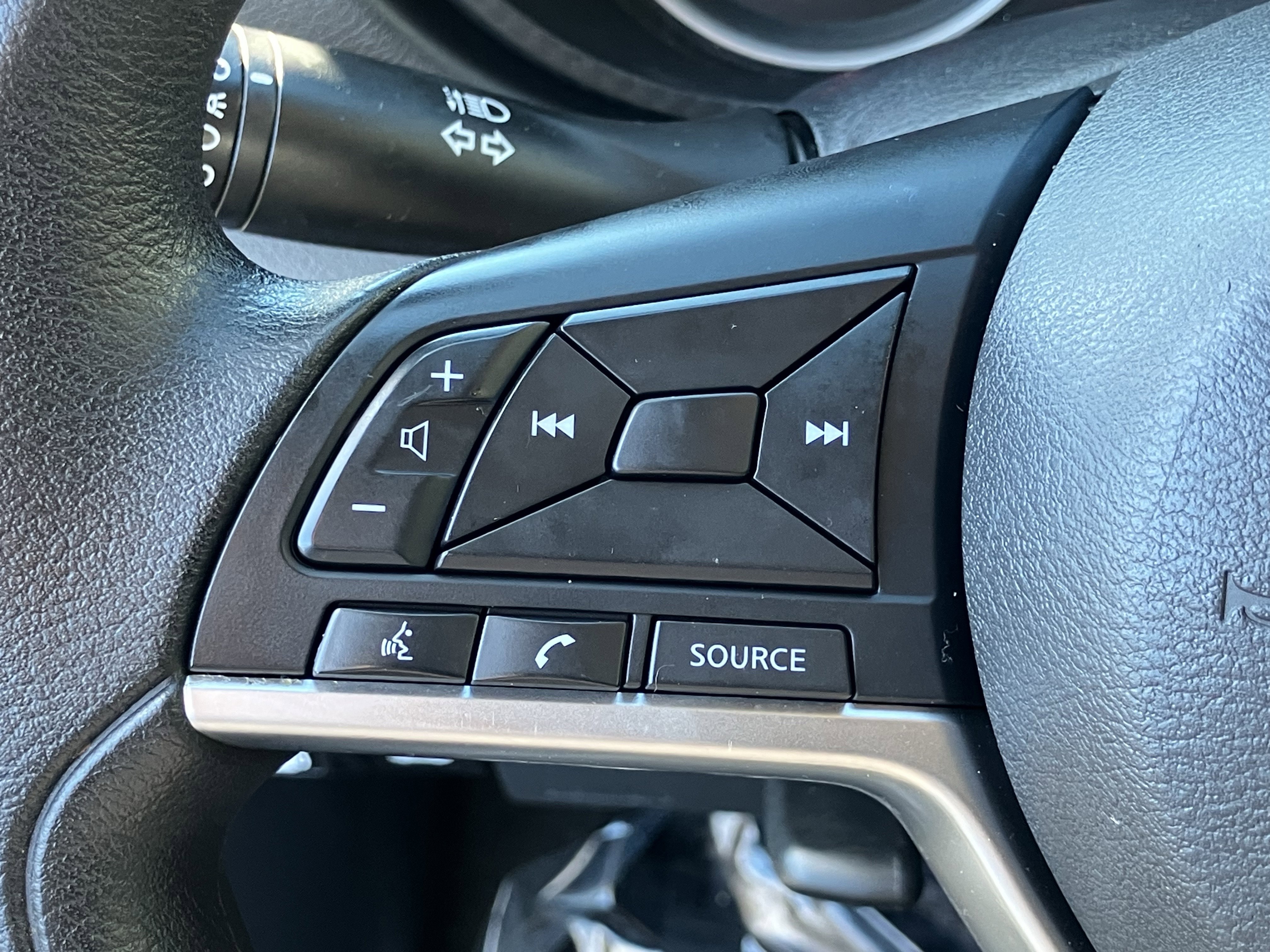 Used 2022 Nissan Versa S image 22