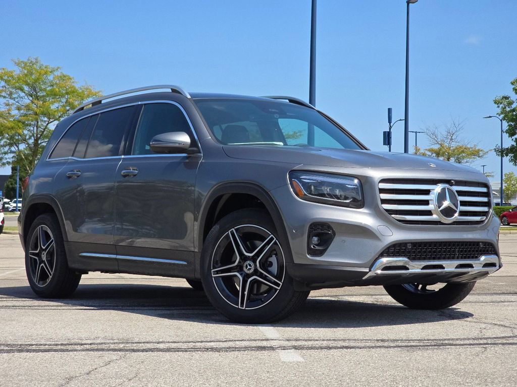 New 2026 Mercedes-Benz GLB 250 4MATIC image 2
