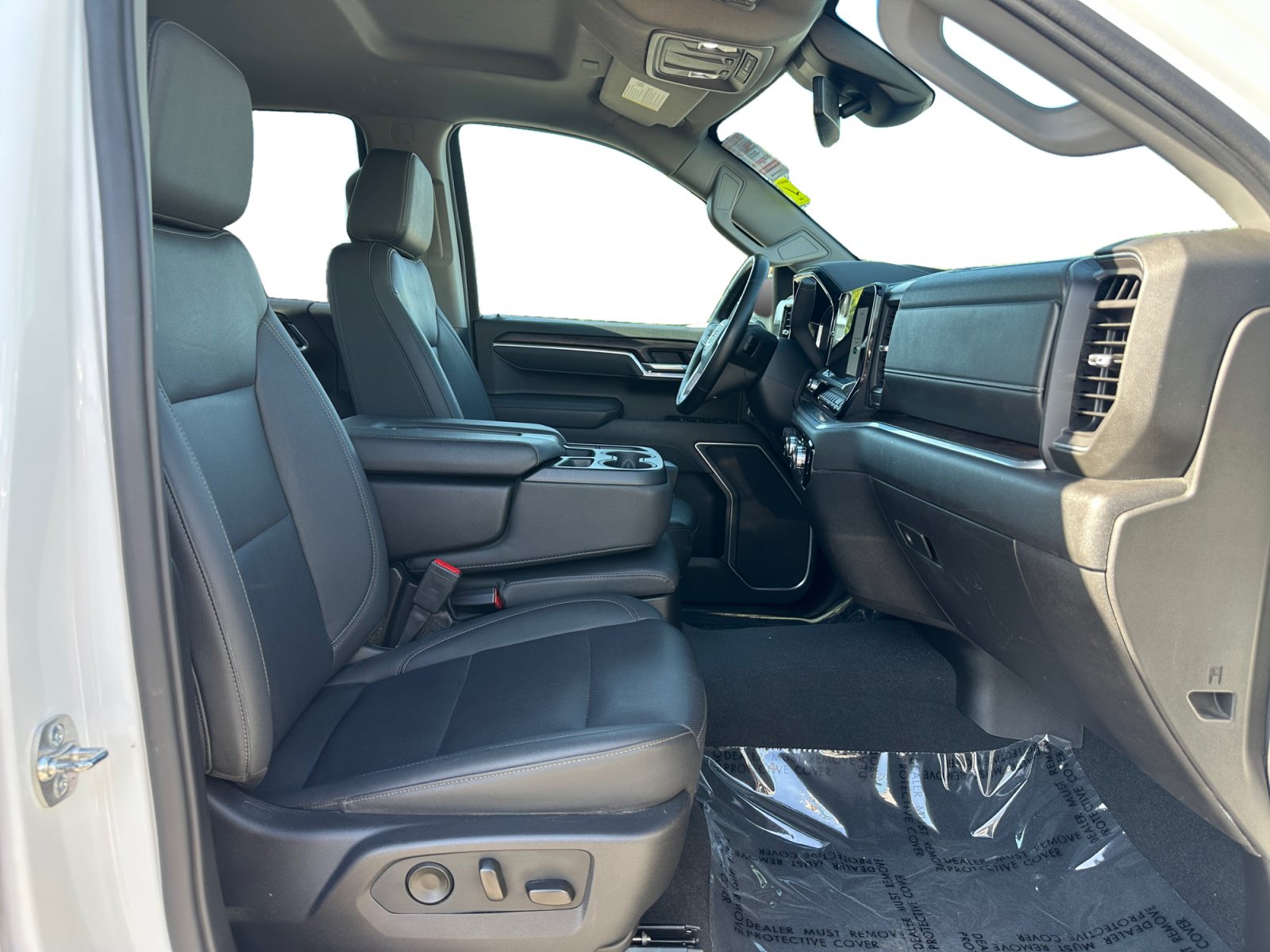 Used 2026 GMC Sierra 1500 SLT AWD/4WD image 15