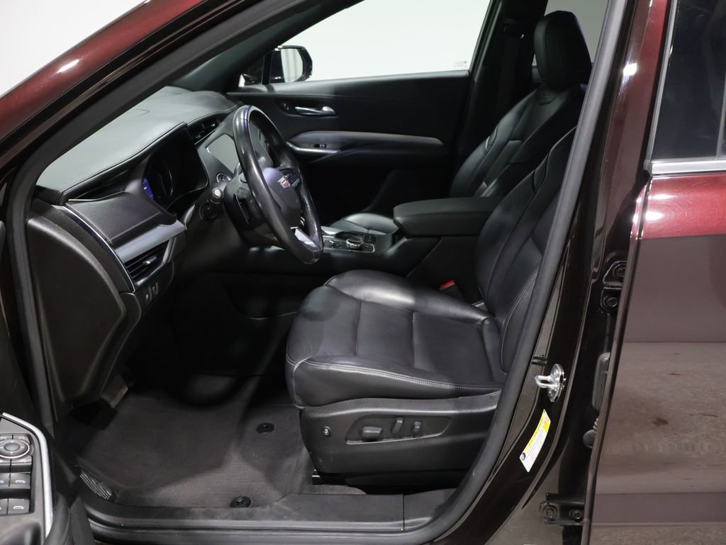 Used 2020 Cadillac XT4 Premium Luxury image 9