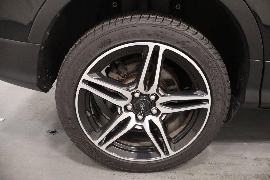 Used 2019 Ford Escape SEL image 26