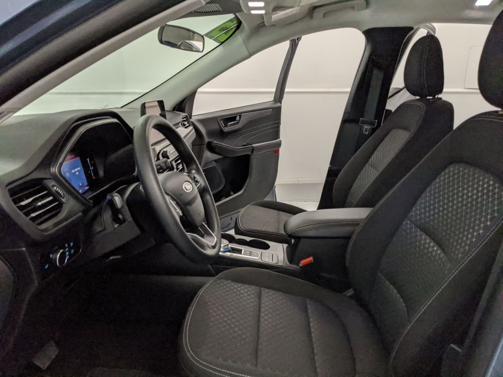 Certified 2025 Ford Escape Active image 16