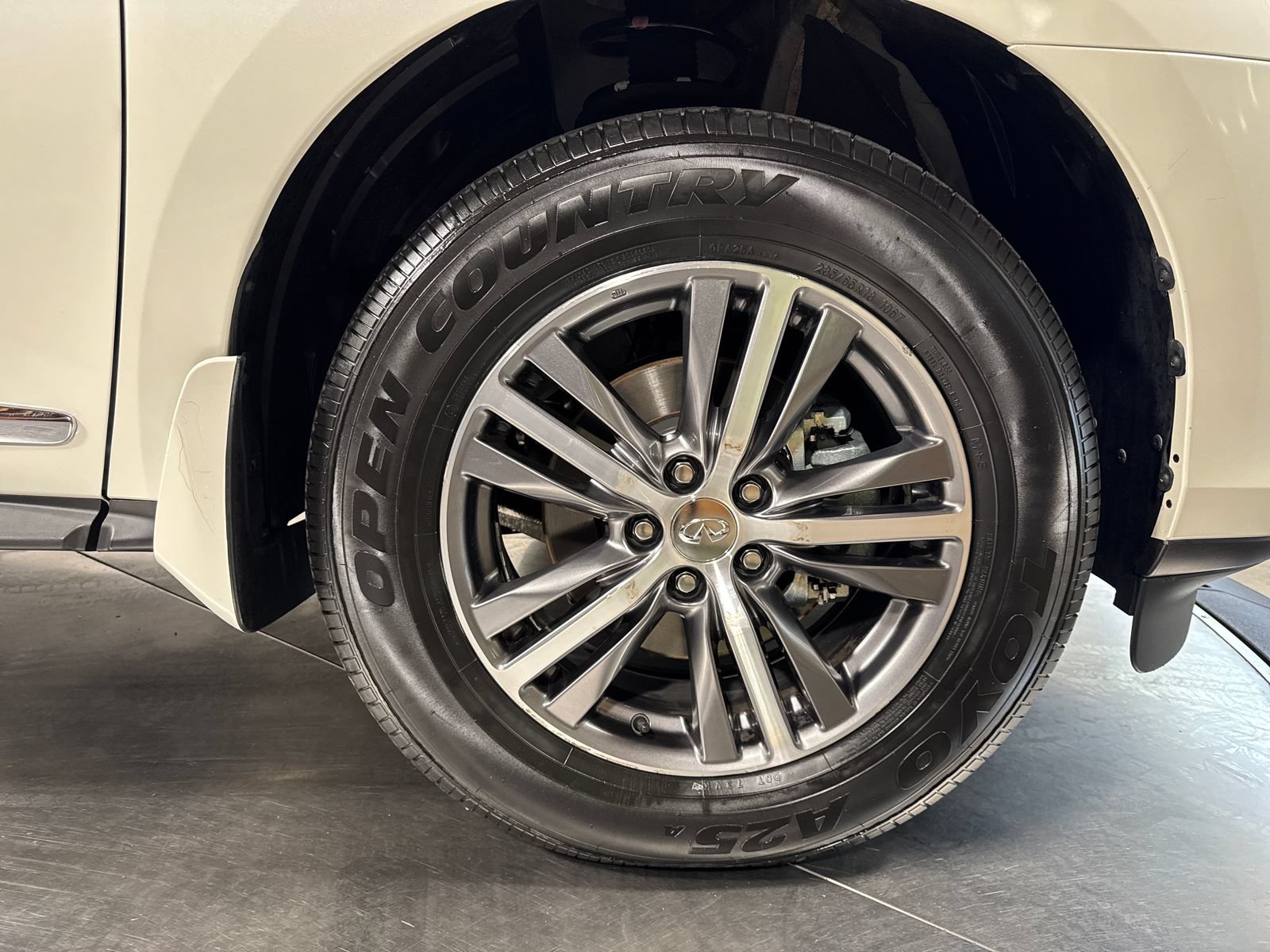 Used 2019 INFINITI QX60 Luxe w/ Essential Package AWD/4WD image 15