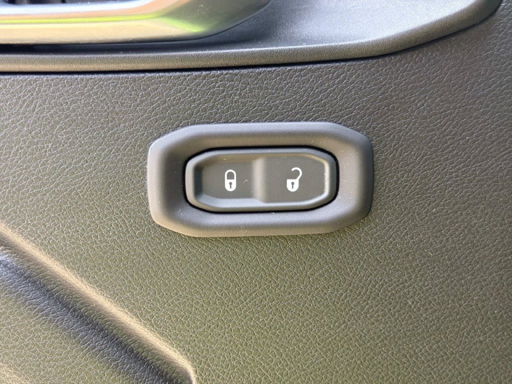 Used 2019 Jeep Wrangler Unlimited Sport S AWD/4WD image 27