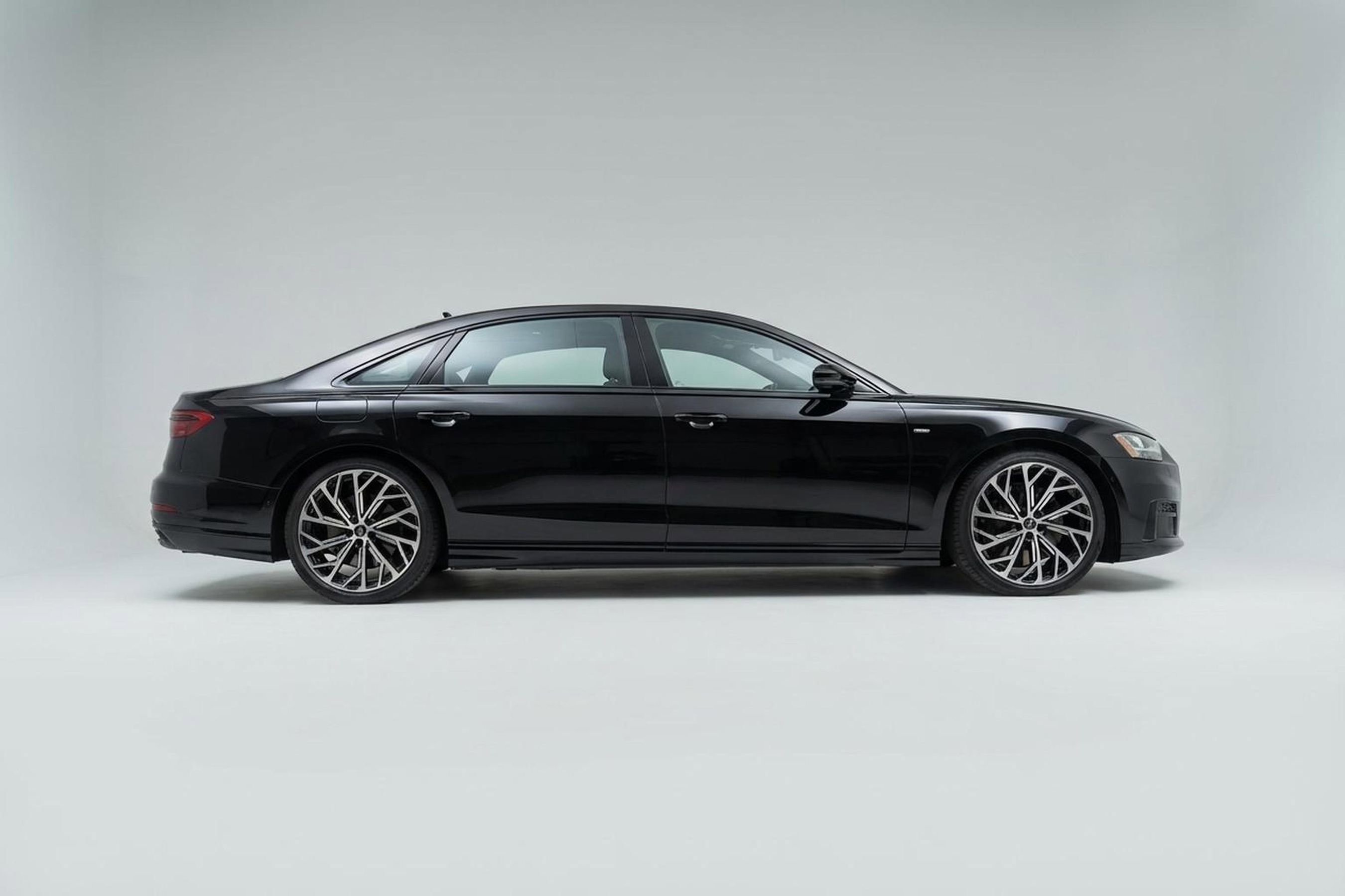 Used 2021 Audi A8 L 4.0T image 5