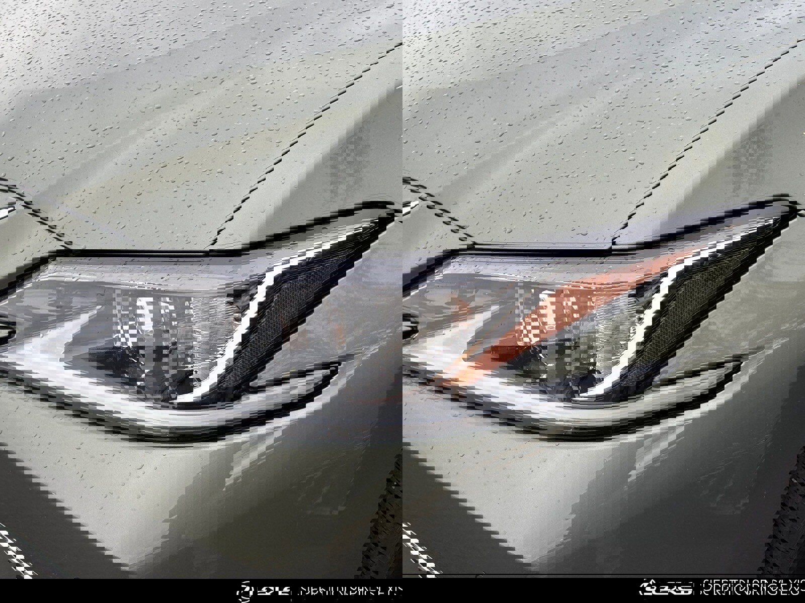 Used 2025 Lexus ES 300h w/ Premium Package image 7