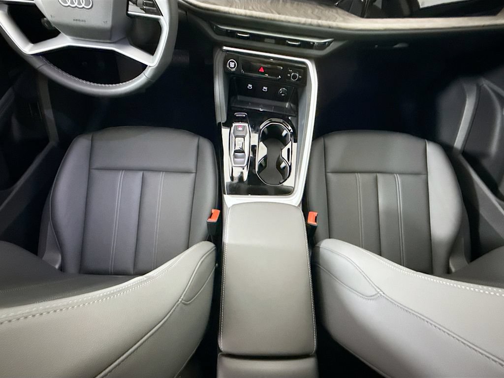 Used 2026 Audi Q5 Premium AWD/4WD image 16