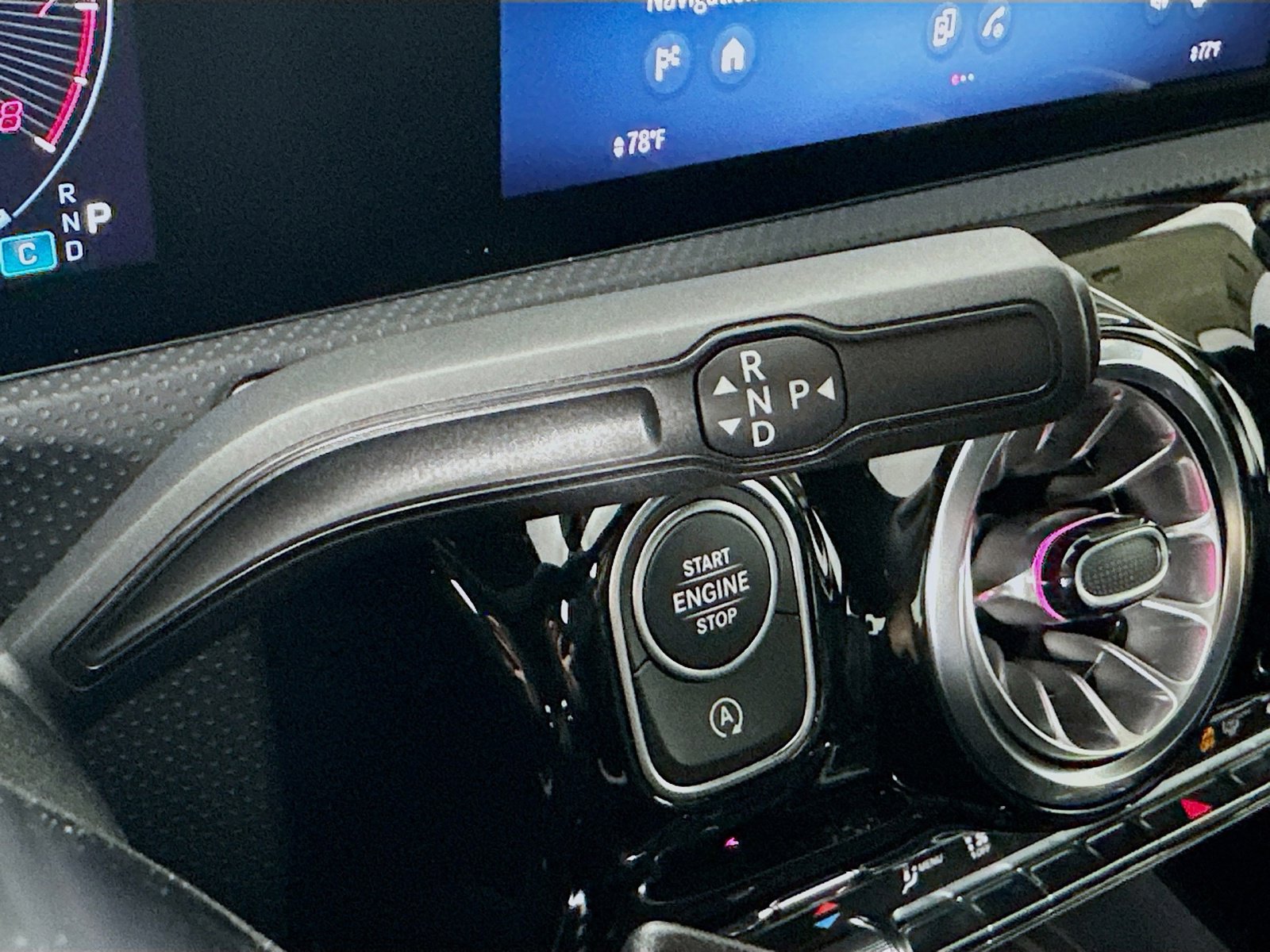 Certified 2025 Mercedes-Benz CLA 250 4MATIC image 21