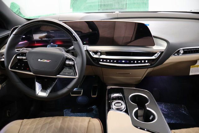 New 2026 Cadillac Lyriq V image 13