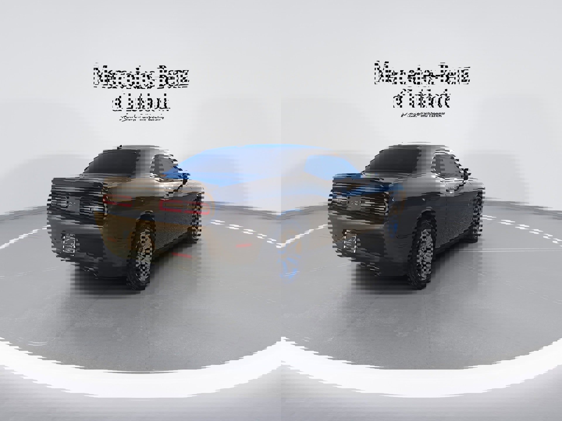 Used 2021 Dodge Challenger SXT image 8