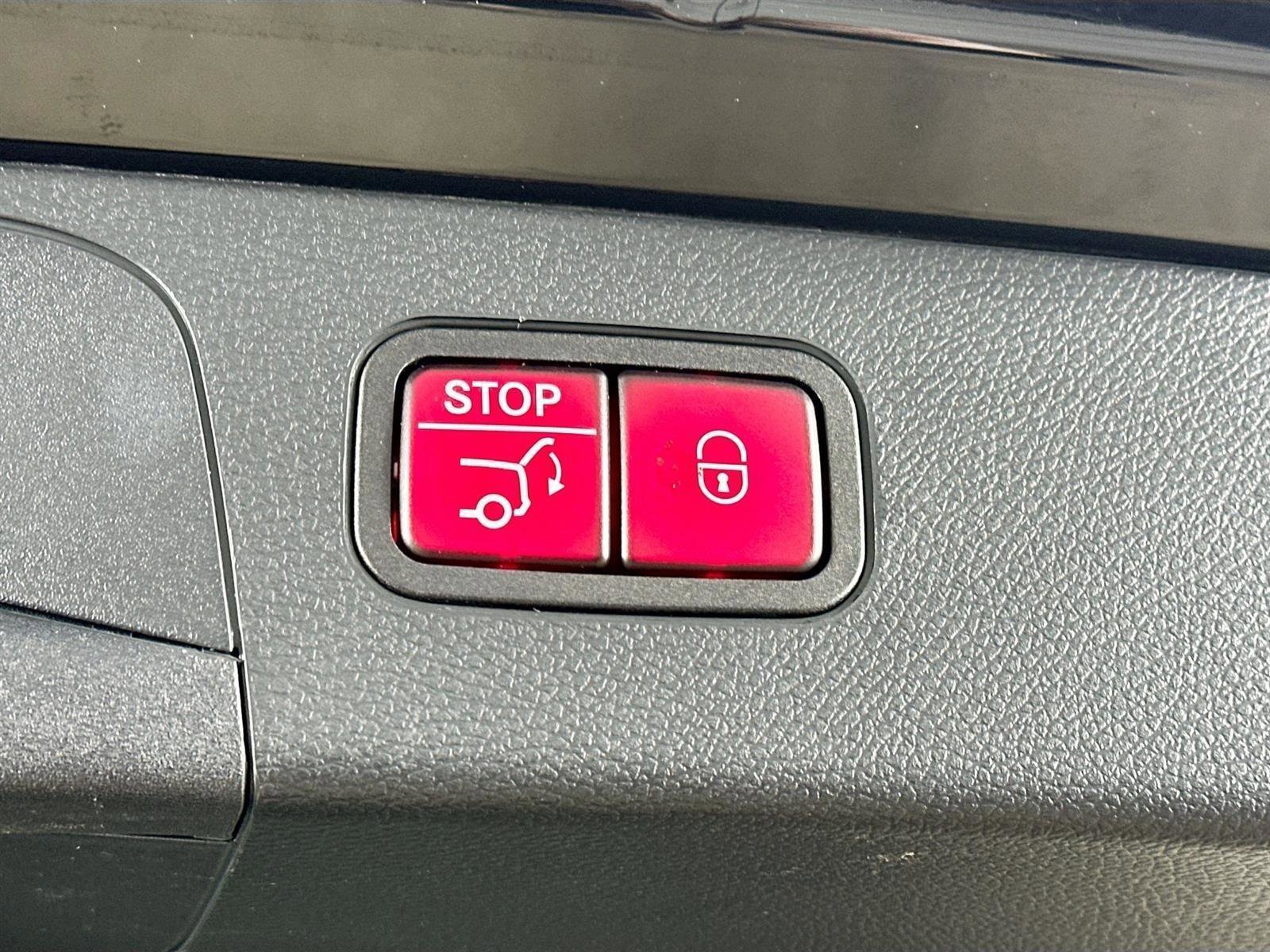 Certified 2022 Mercedes-Benz GLC 300 4MATIC image 35