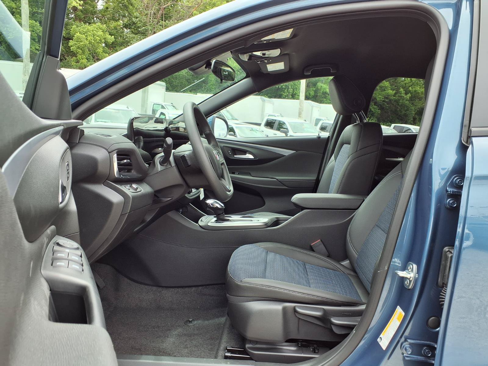 New 2026 Buick Envista Preferred FWD image 12