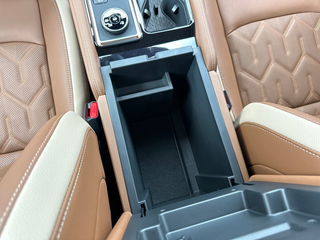 New 2026 Nissan Pathfinder Platinum AWD/4WD image 32