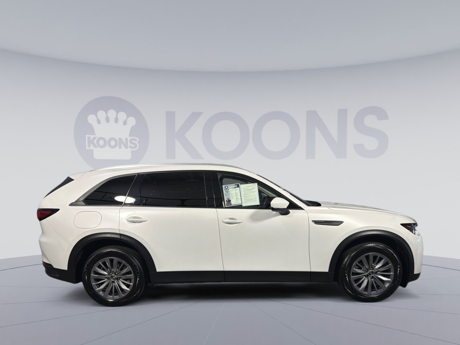 Used 2024 MAZDA CX-90 Plug-In Hybrid w/ Preferred AWD/4WD image 8