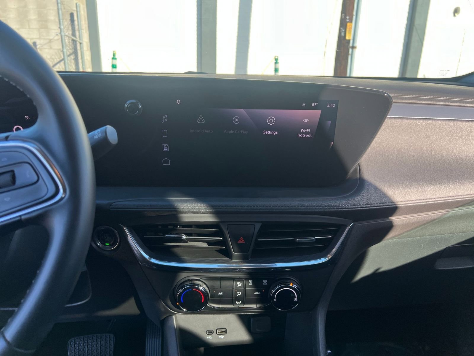 Used 2025 Buick Encore GX Preferred image 21