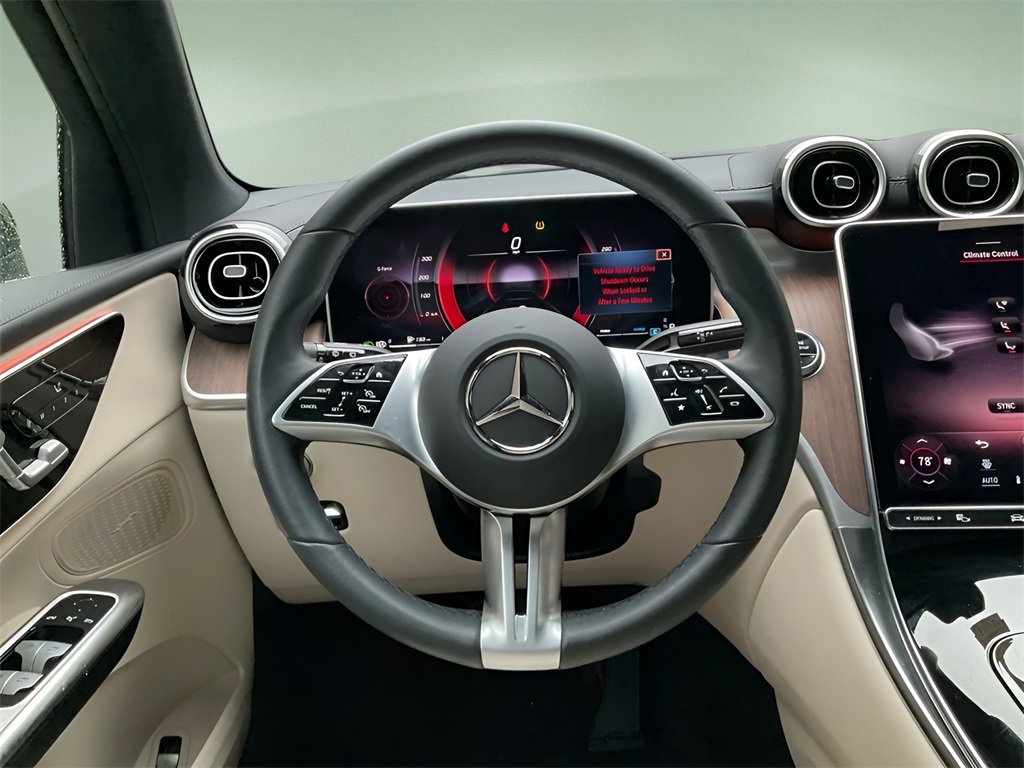Used 2024 Mercedes-Benz GLC 300 4MATIC image 19