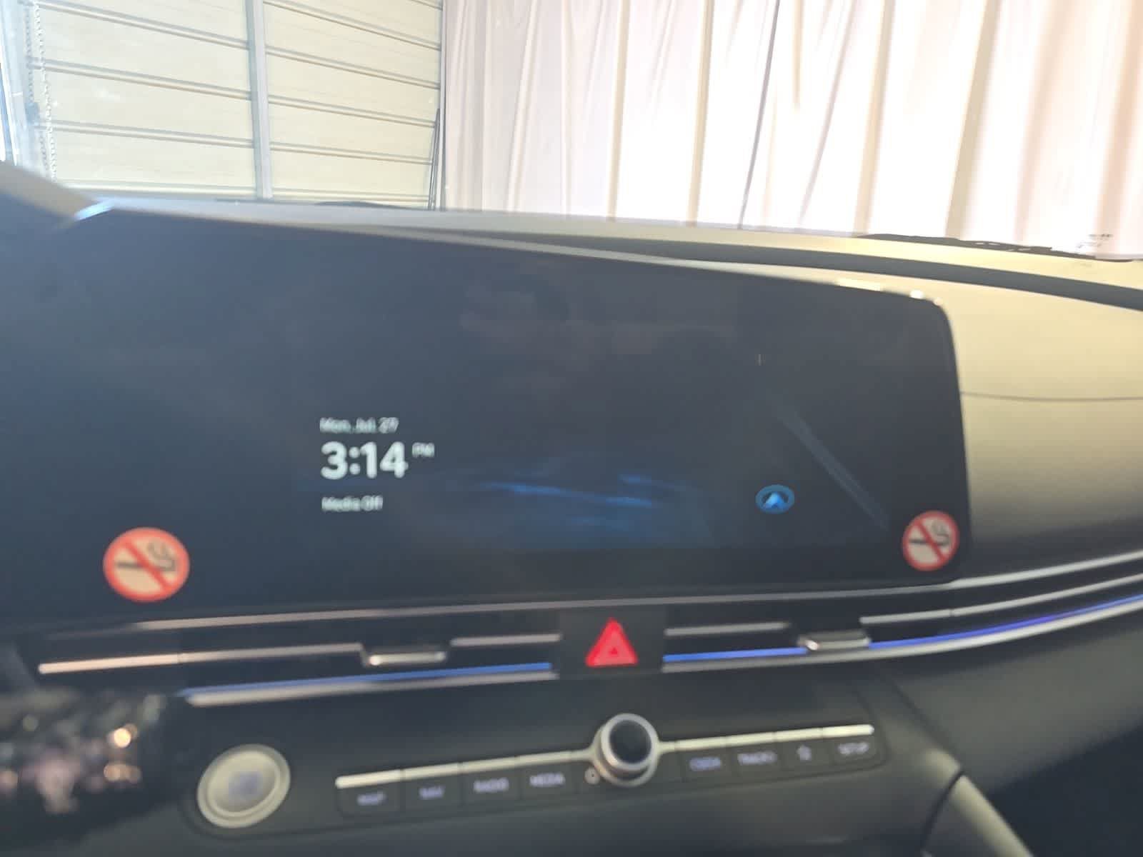 Used 2025 Hyundai Elantra Limited FWD image 27