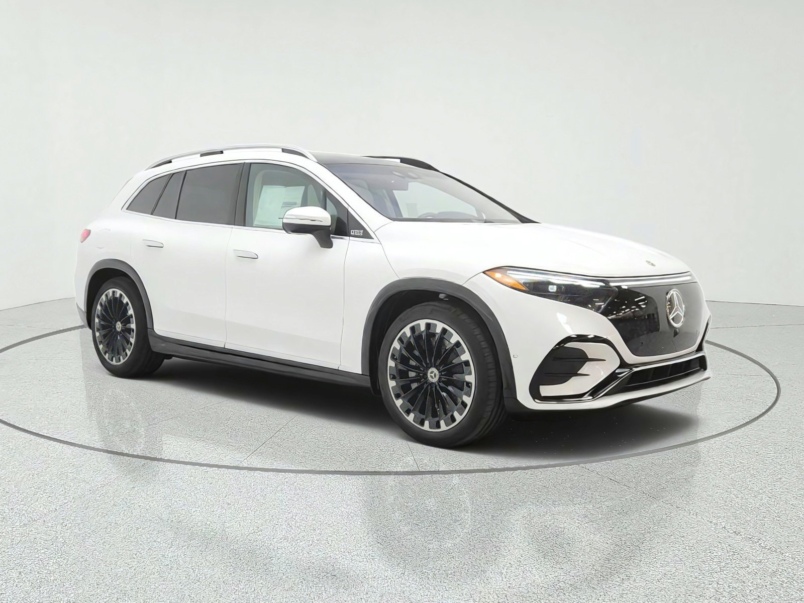 New 2027 Mercedes-Benz EQS 400 4MATIC SUV image 3