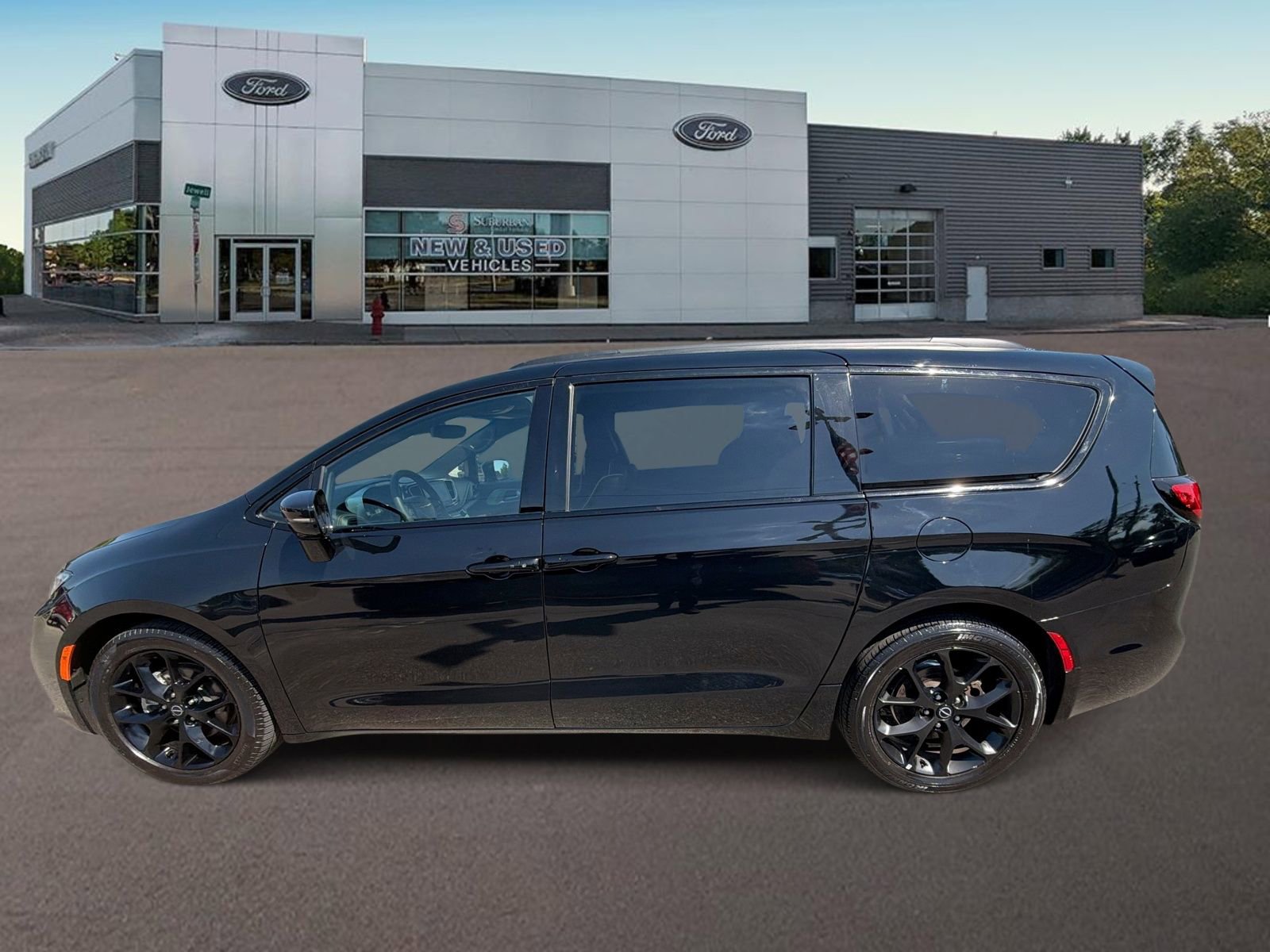 Used 2026 Chrysler Pacifica Limited w/ S Appearance Package FWD image 7