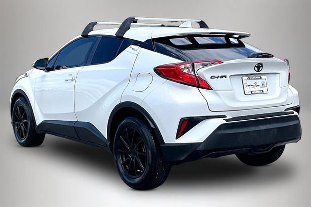 Used 2021 Toyota C-HR LE FWD image 4