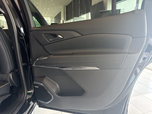 New 2025 Chevrolet Traverse High Country w/ LPO, Floor Liner Package image 11