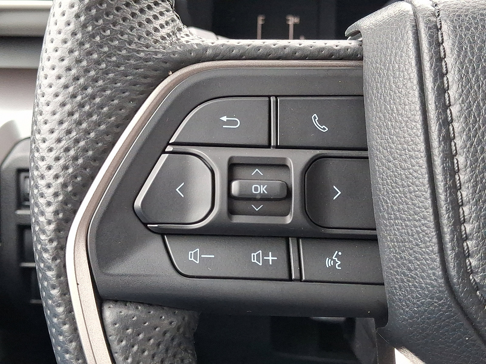 Certified 2024 Toyota Tacoma SR5 image 22