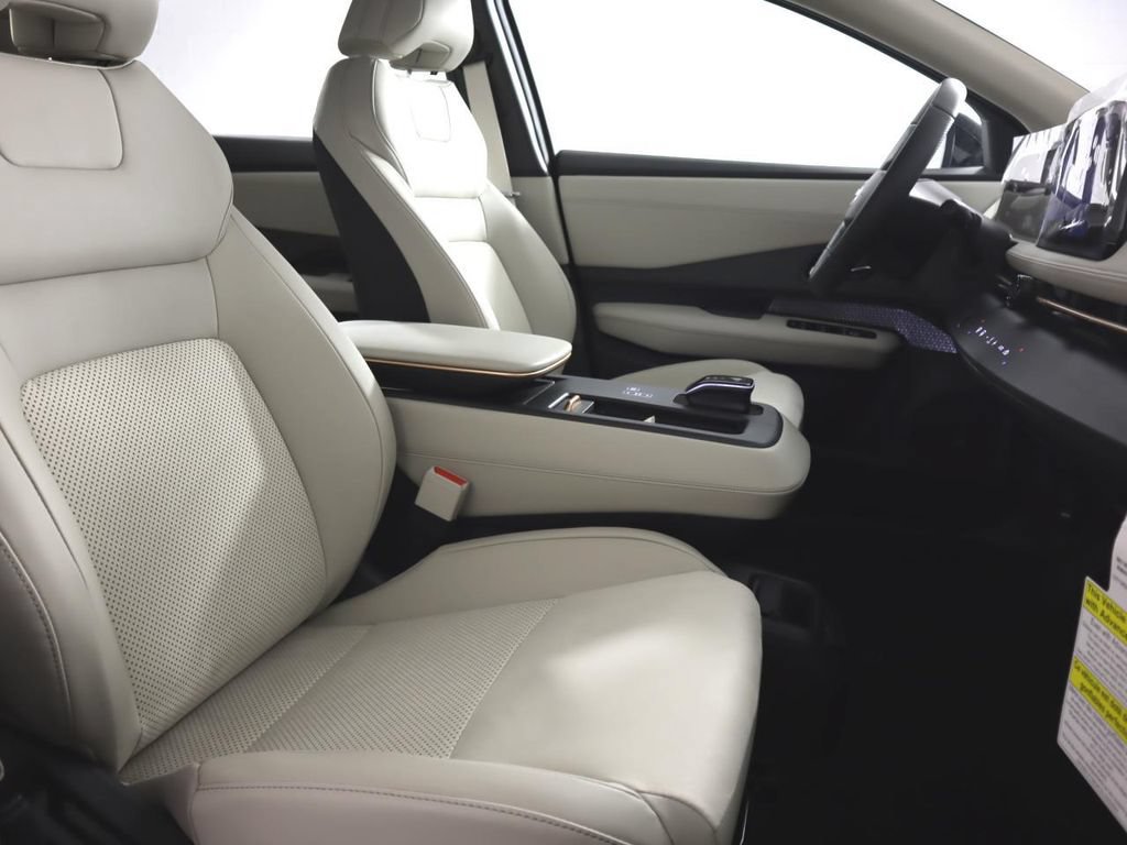 Certified 2023 Nissan Ariya FWD image 28