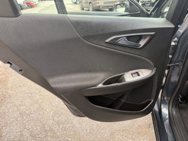 Used 2021 Chevrolet Malibu LT image 28