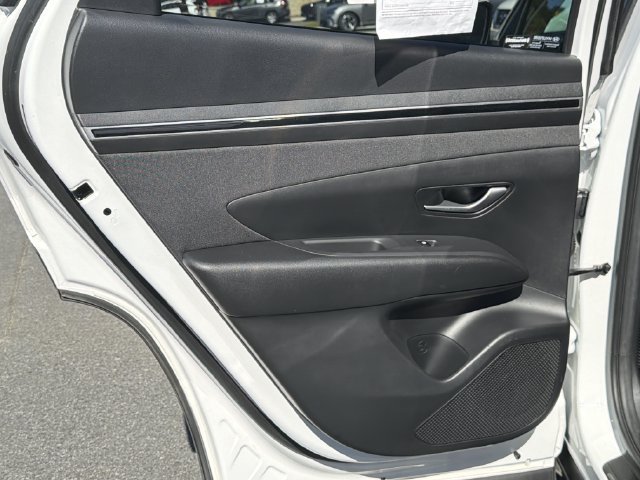 Certified 2024 Hyundai Tucson SEL w/ Convenience Package FWD image 25