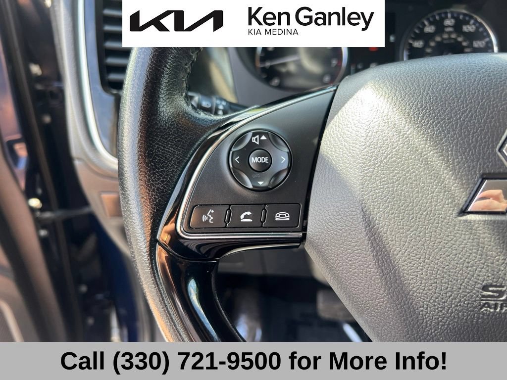 Used 2016 Mitsubishi Outlander SE AWD/4WD image 30