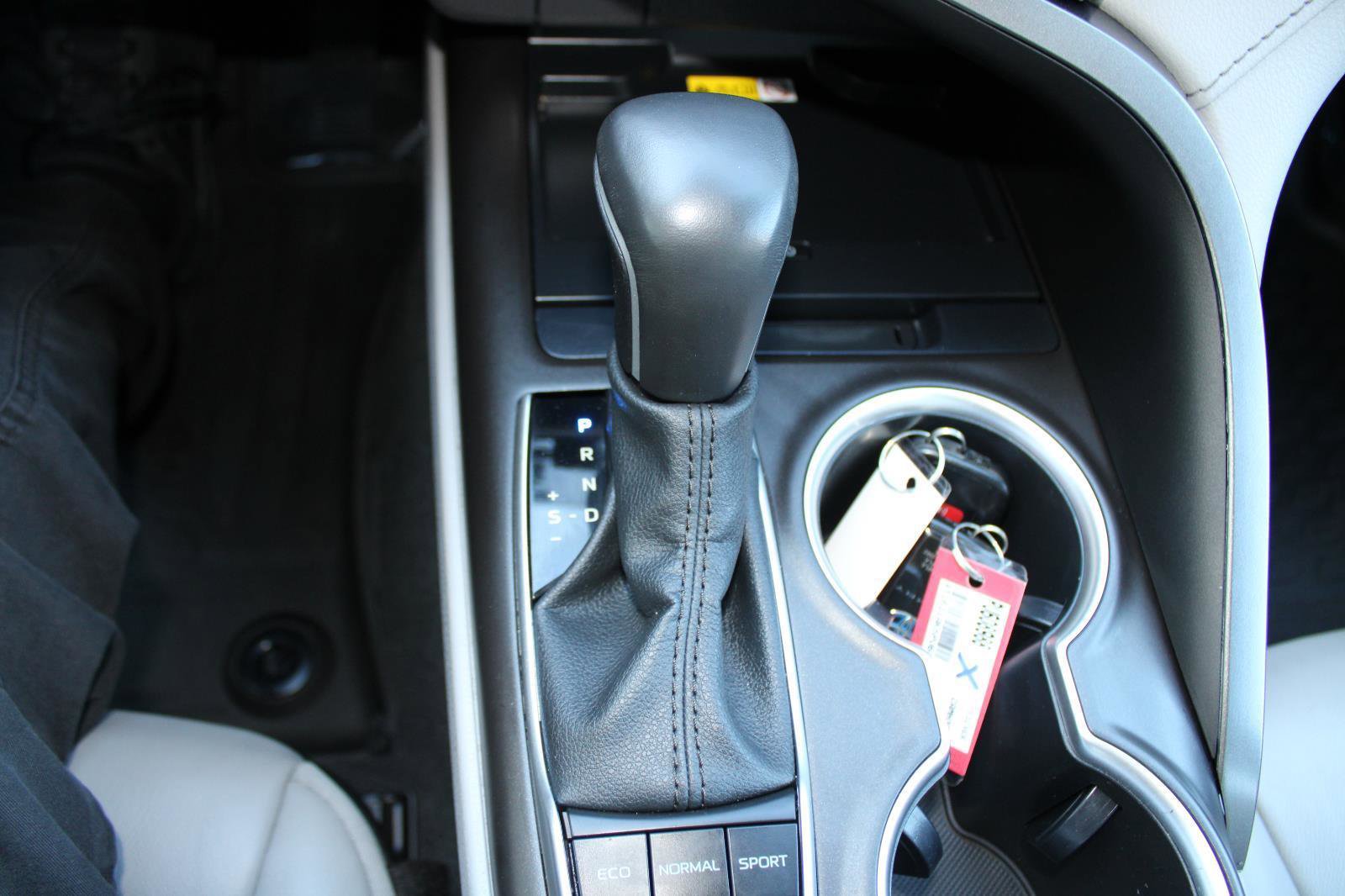 Used 2023 Toyota Camry XLE image 21