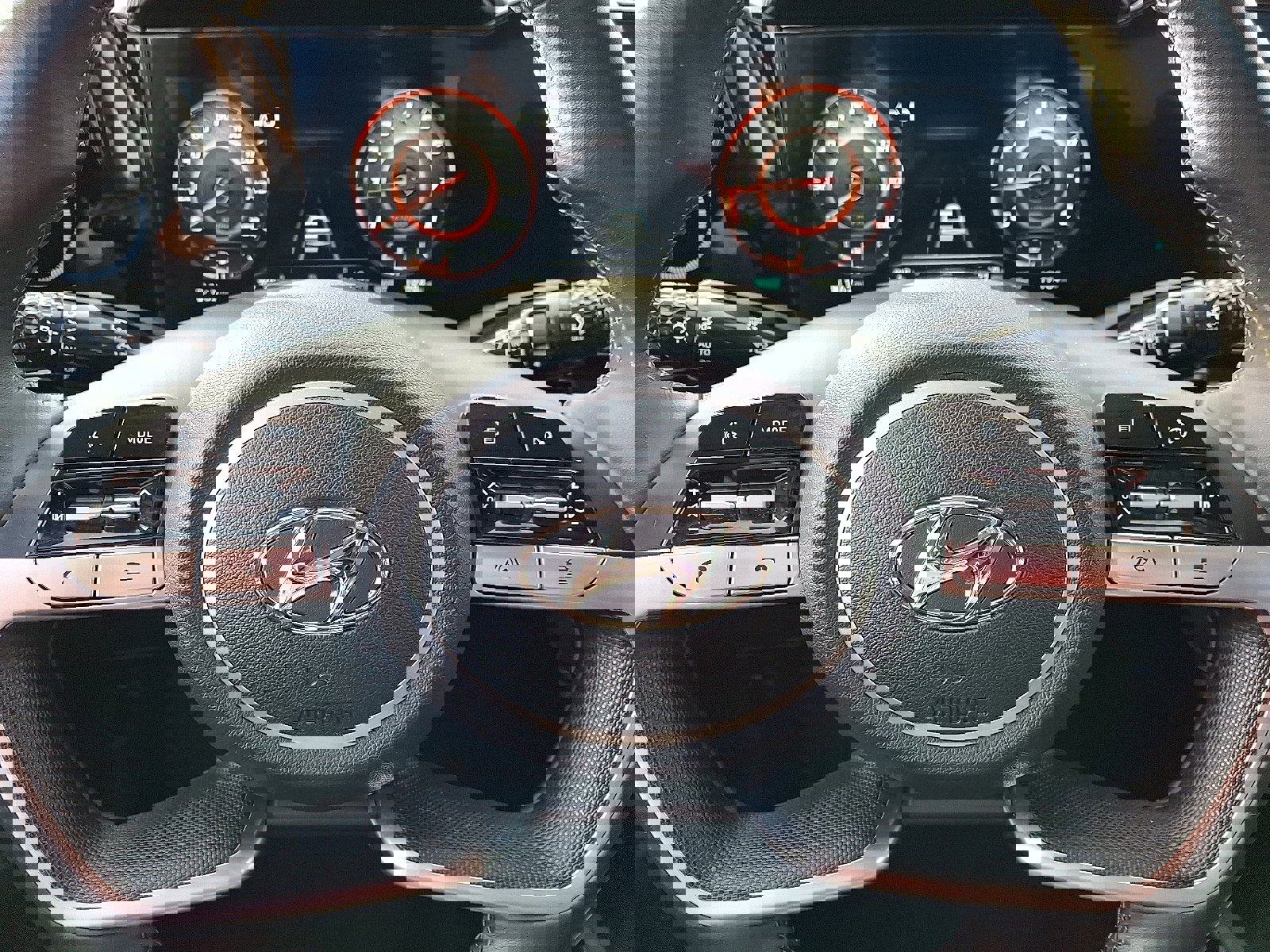 Certified 2023 Hyundai Elantra Limited image 22