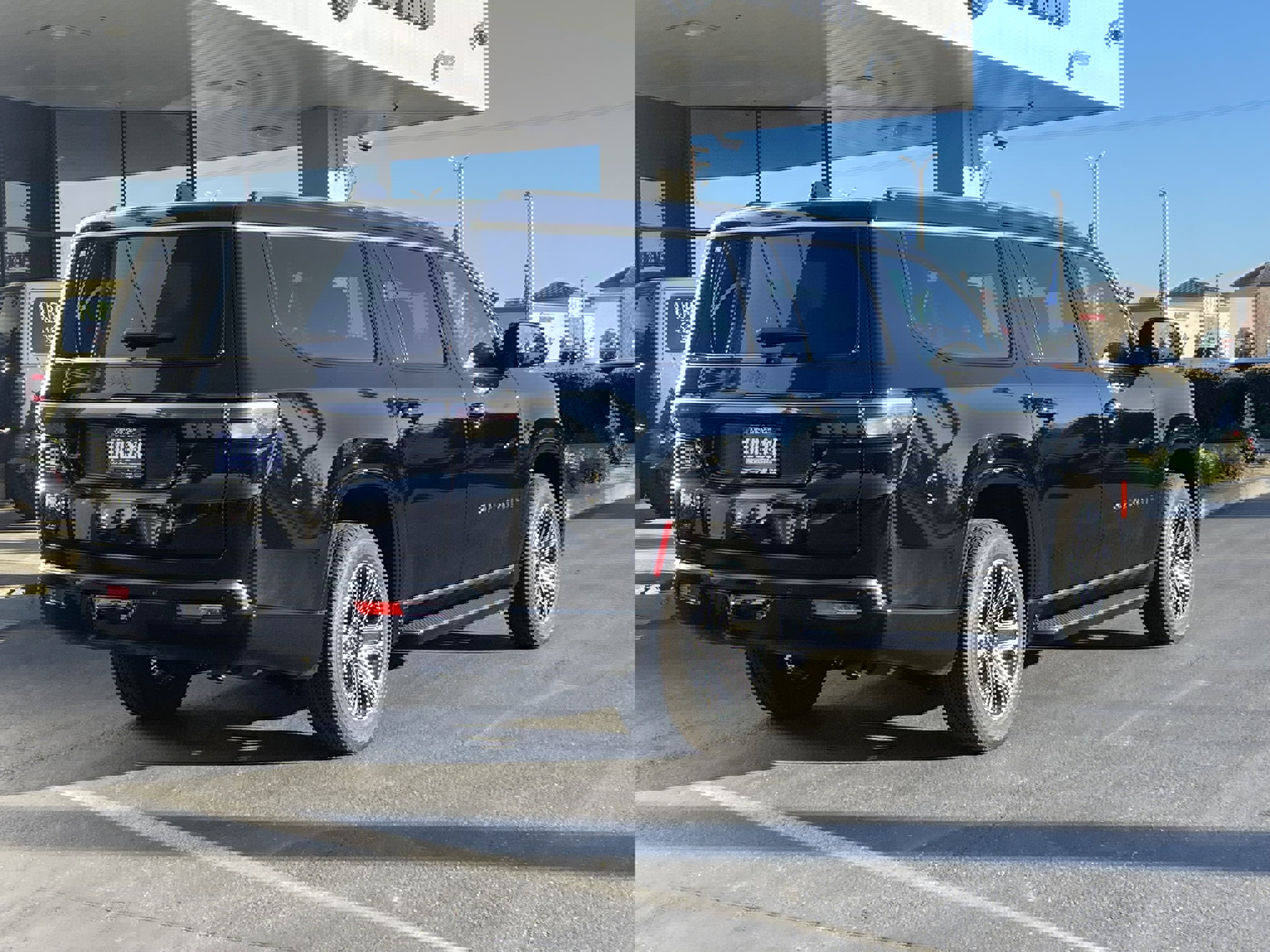 New 2026 Jeep Grand Wagoneer L 4WD w/ HD Trailer Tow Package image 10