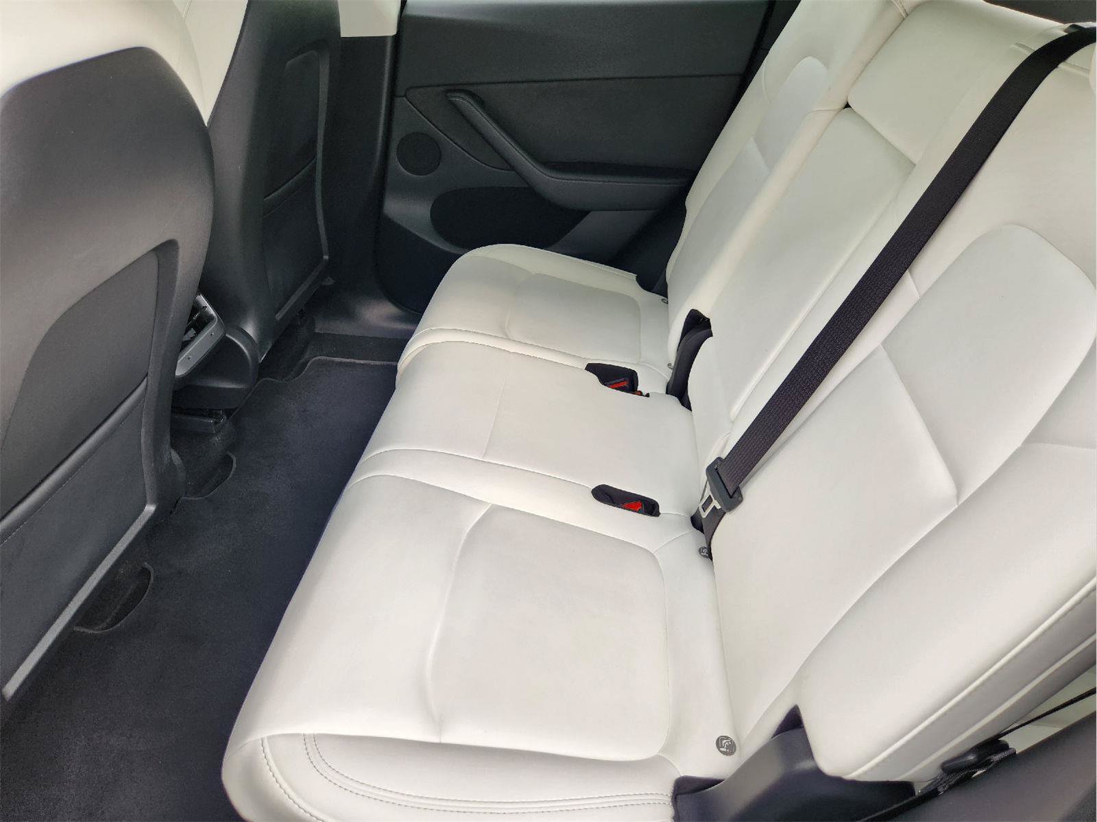 Used 2023 Tesla Model Y Long Range AWD/4WD image 30