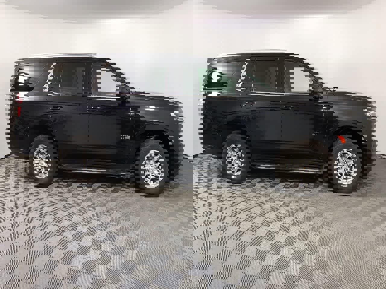 Used 2024 Chevrolet Tahoe LT image 9