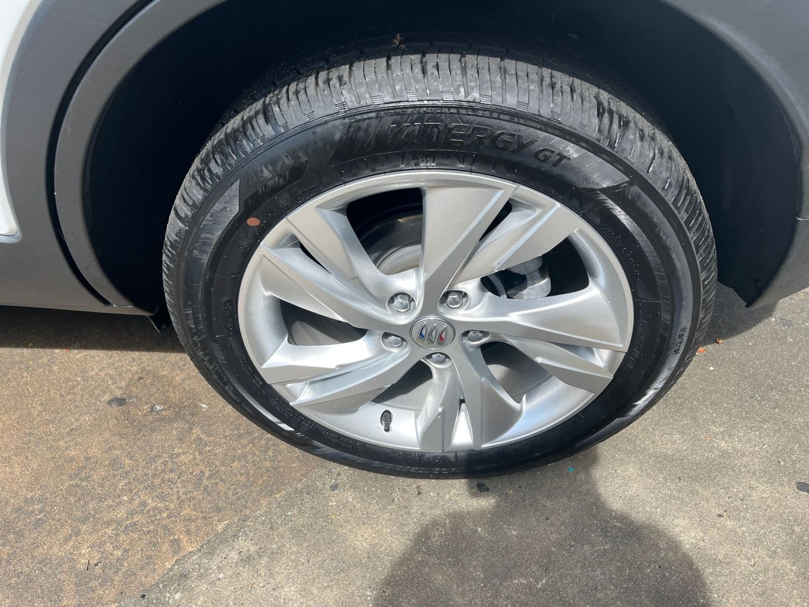 Used 2025 Buick Encore GX Preferred image 24