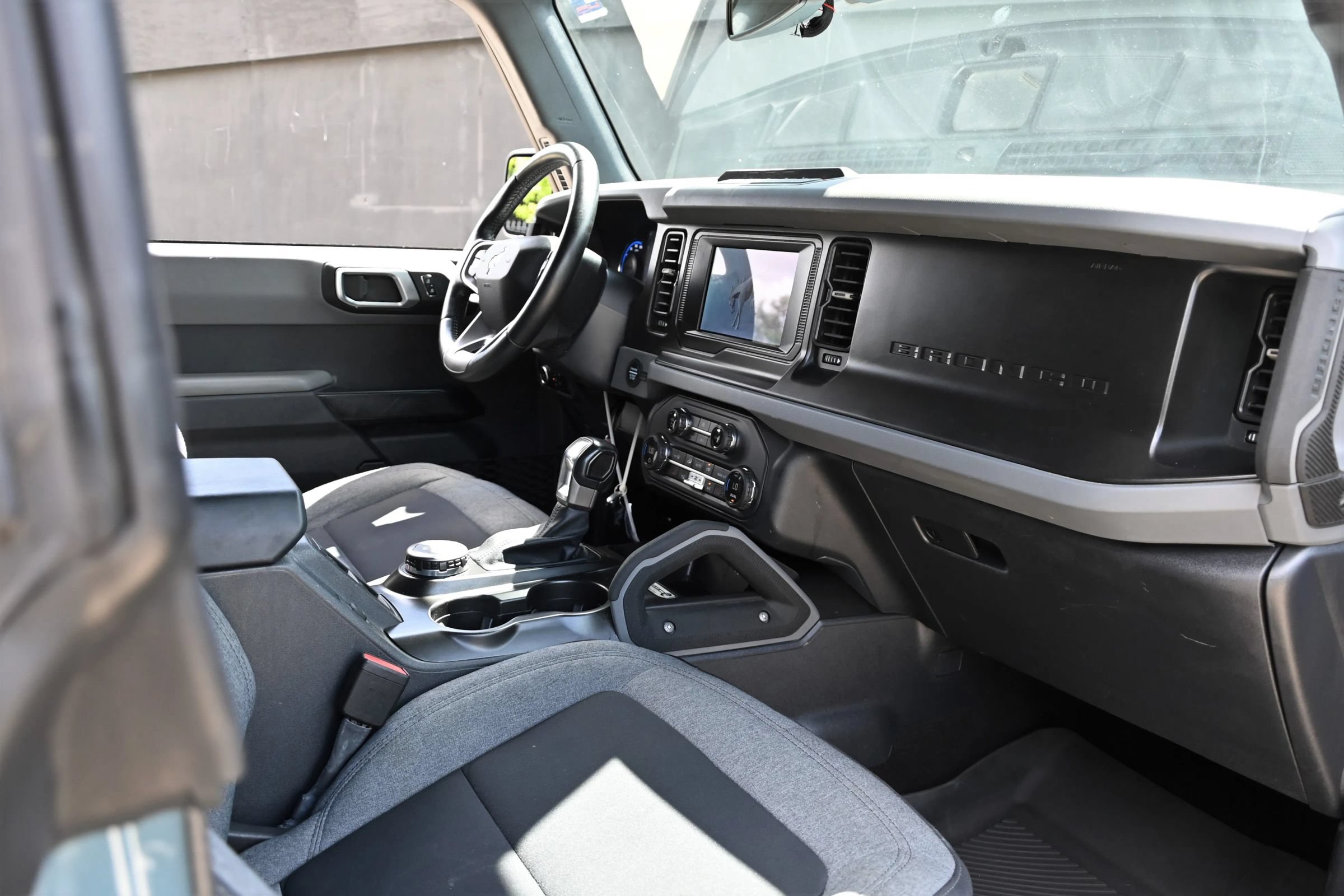 Used 2023 Ford Bronco Big Bend w/ Sasquatch Package AWD/4WD image 27
