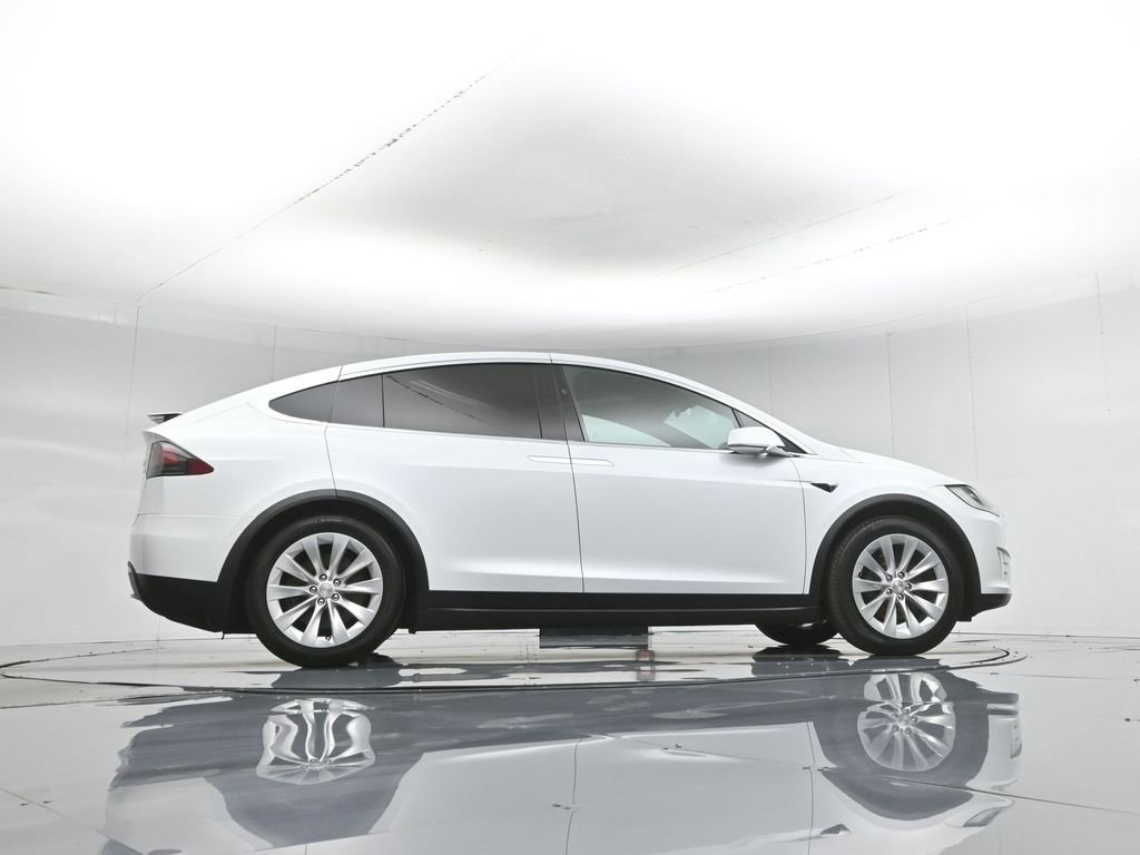 Used 2020 Tesla Model X Long Range image 6