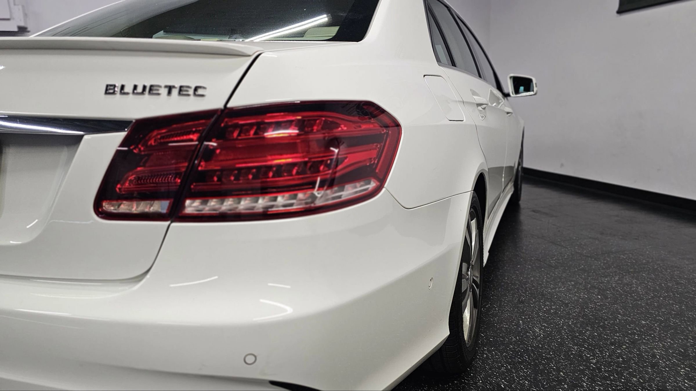 Used 2014 Mercedes-Benz E 250 BlueTEC Sedan image 33