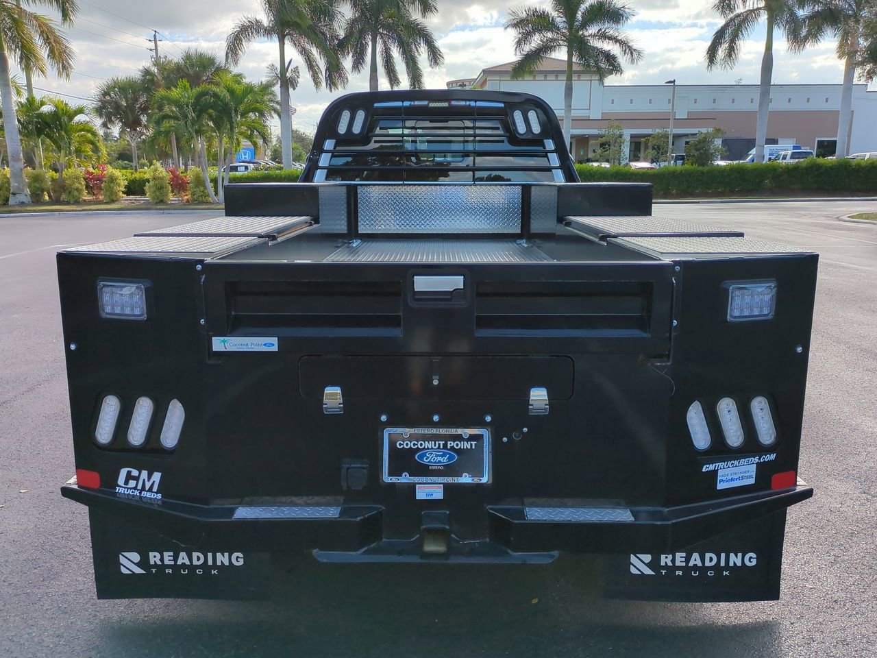 New 2026 Ford F550 4x4 Crew Cab image 5