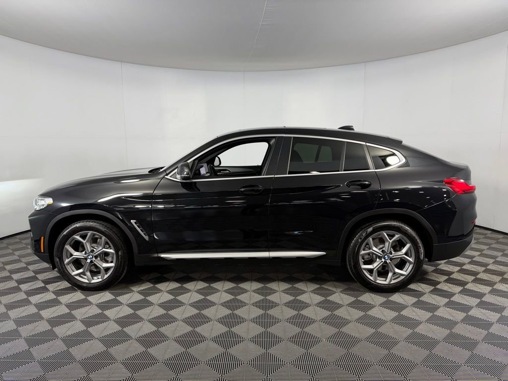 Used 2025 BMW X4 xDrive30i image 8
