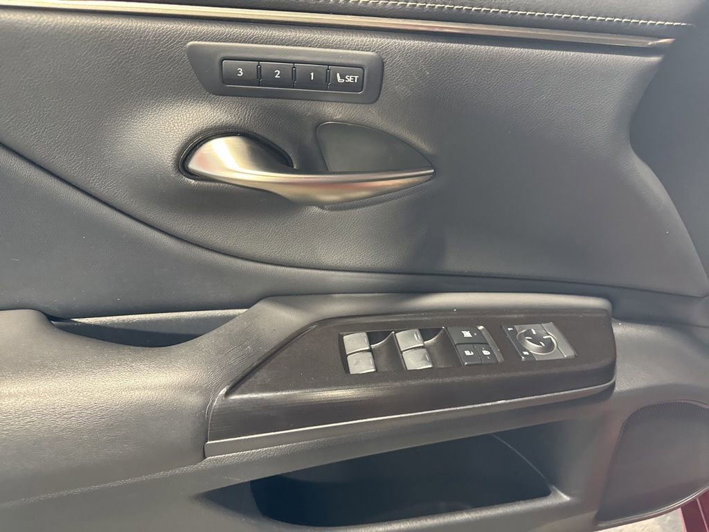 Used 2019 Lexus ES 350 w/ Premium Package FWD image 29