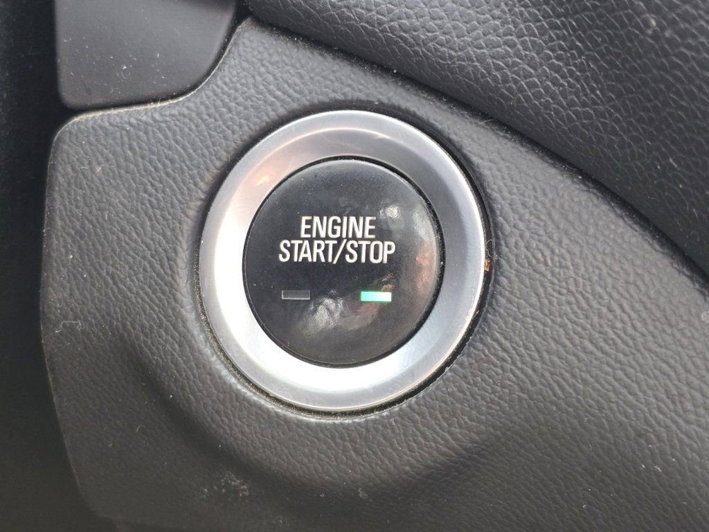 Used 2018 Chevrolet Equinox LT w/ Sun & Infotainment Package image 27