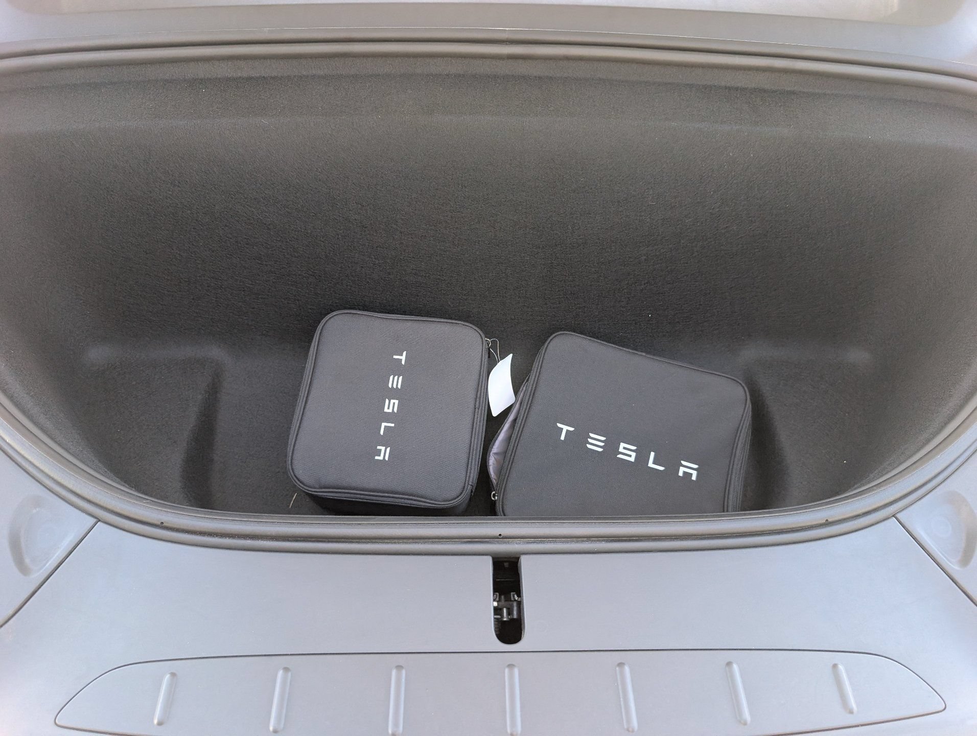 Used 2022 Tesla Model X AWD/4WD image 4