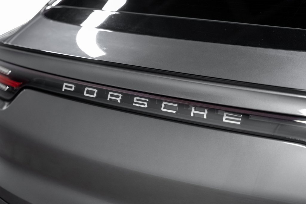Used 2021 Porsche Cayenne Coupe image 20
