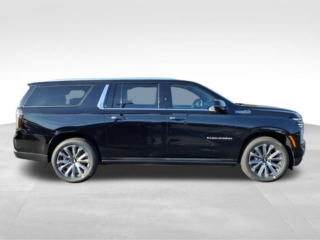 New 2026 Chevrolet Suburban High Country AWD/4WD image 2