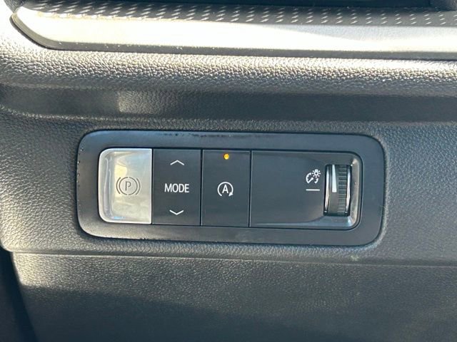 Used 2025 Chevrolet Traverse LT image 21