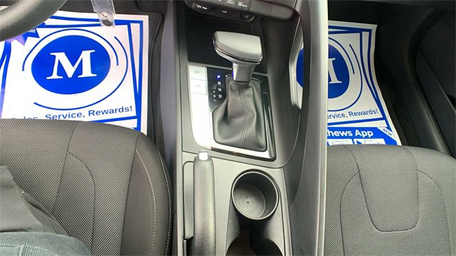 Used 2023 Hyundai Elantra SE image 16