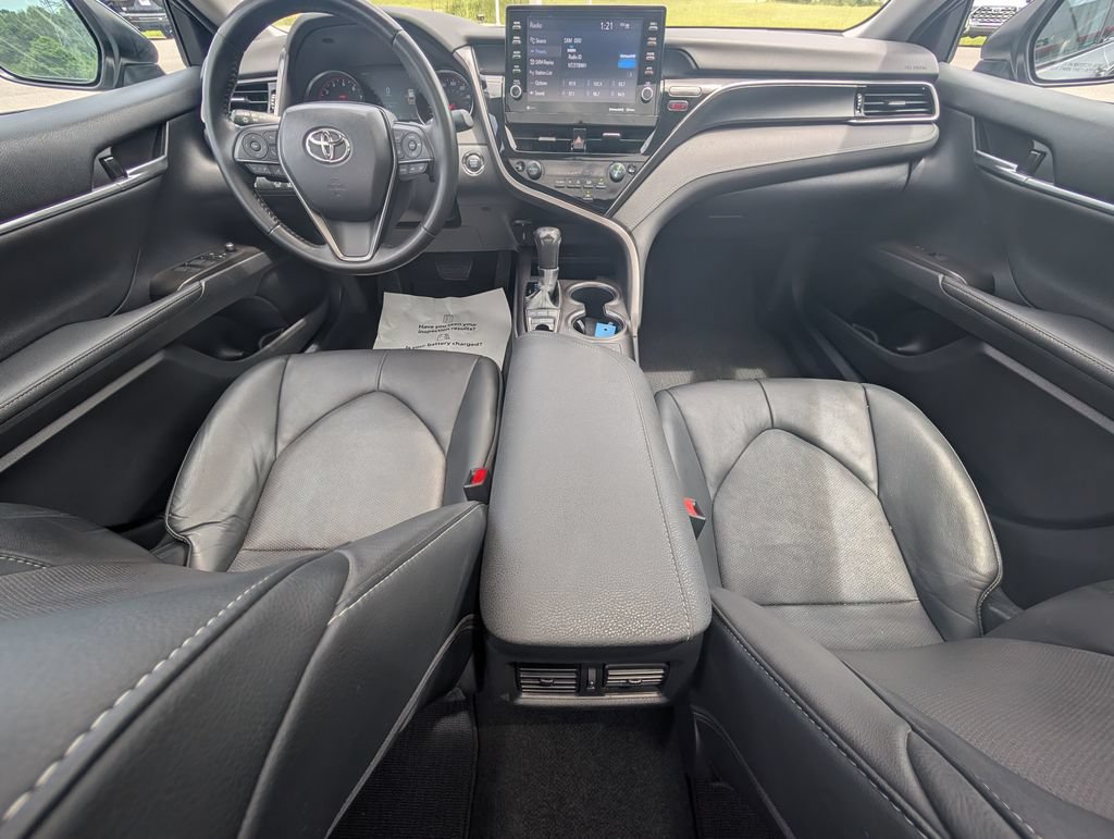 Used 2023 Toyota Camry XSE FWD image 25