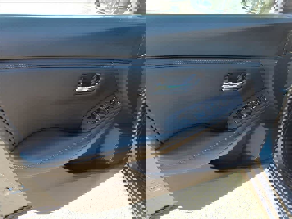 Certified 2023 Nissan Sentra S image 10